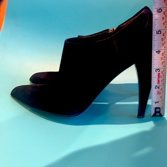 Prada Ankle Booties with 4” Heel - Stunning! - Picture 8 of 10